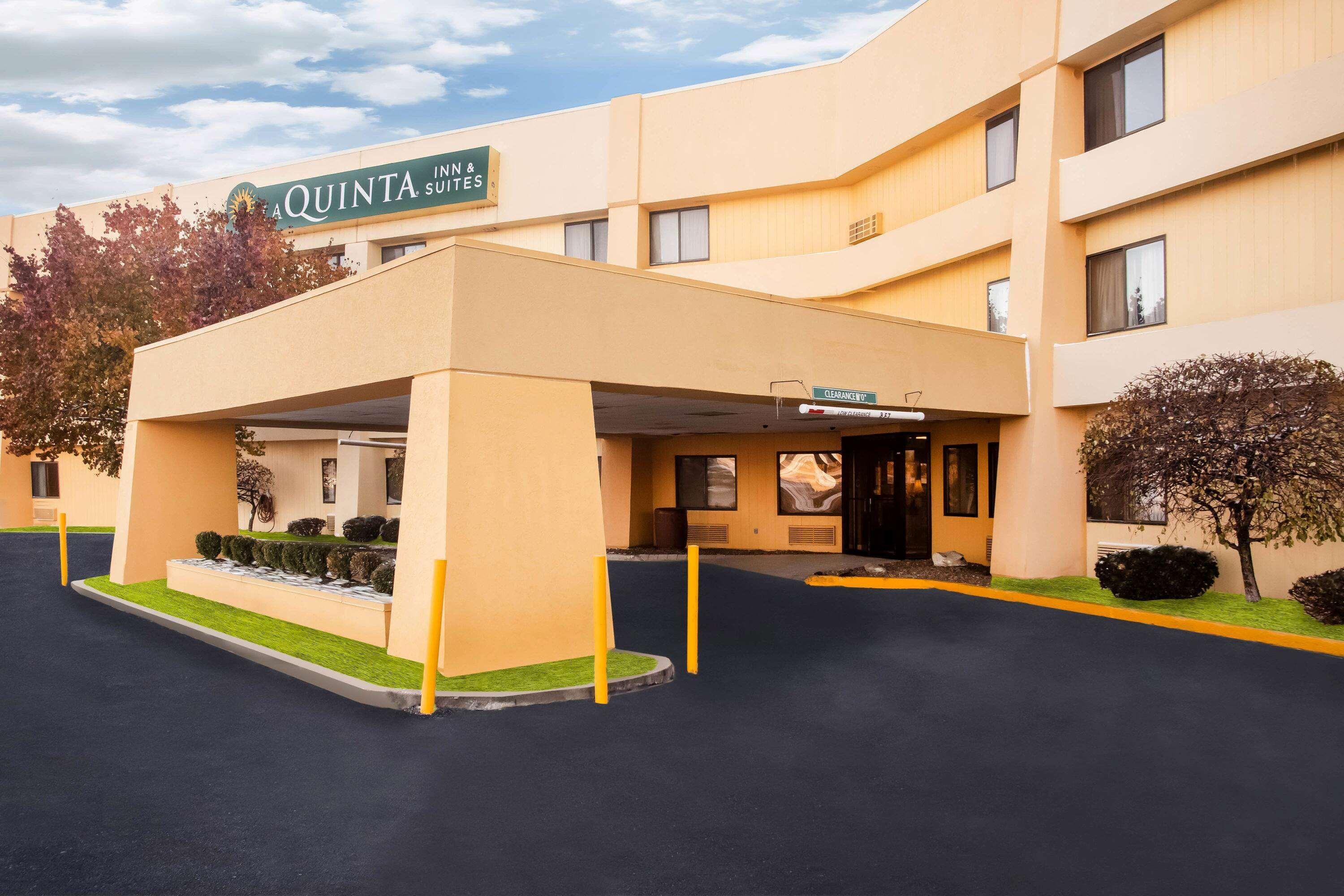 La Quinta By Wyndham Columbia Hotel Exterior foto